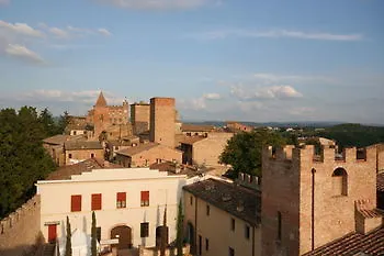 Certaldo Apartment